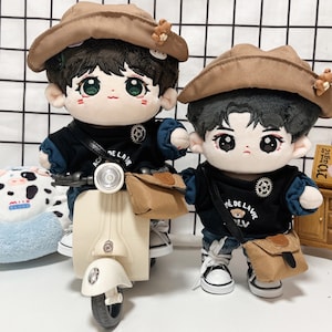 Handsome Hoodie and Brown Bucket Hat for 20cm Plush Dolls, Swag Plush Dolls Clothing, Handmade Dolls Suit