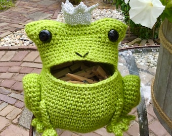 Digital download (1 PDF in English) Frog Peg Storage Bag Crochet Pattern