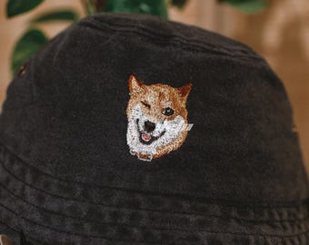 Versión sofisticada: Bordado personalizado de mascotas en sombreros de pescador y gorras de béisbol.
