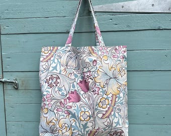 William Morris fabric tote bag. Foldable. Handmade from pre-loved fabric.