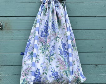Large laundry bag, made from upcycled Laura Ashley wisteria decorated cotton. Fully lined, with handles. Reclaimed, reusable. Handmade.