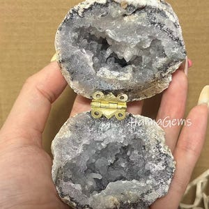 Natural Mini Crystal Geode Ring Box, Geode Agate Jewelry Box, Wedding Ring Box, Ring Display Holder, Engagement Ring Box 1PC