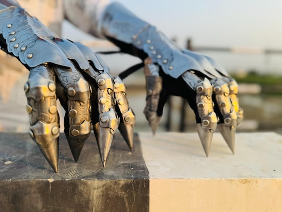 Handmade Steel Gauntlet Gloves, Medieval Nazgul Costume Armor