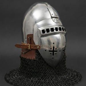 Casco Hounskell Bascinet de Núremberg medieval - Casco de estilo europeo con cota de malla - Réplica de armadura de caballero para exhibición o recreación