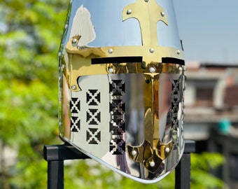 Handgefertigter Tempelritter Helm aus Stahl: Mittelalterliche Rüstung