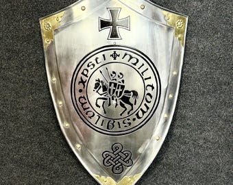 Scudo templare medievale fatto a mano: emblema Sigillum Militum Xpisti, acciaio 18G