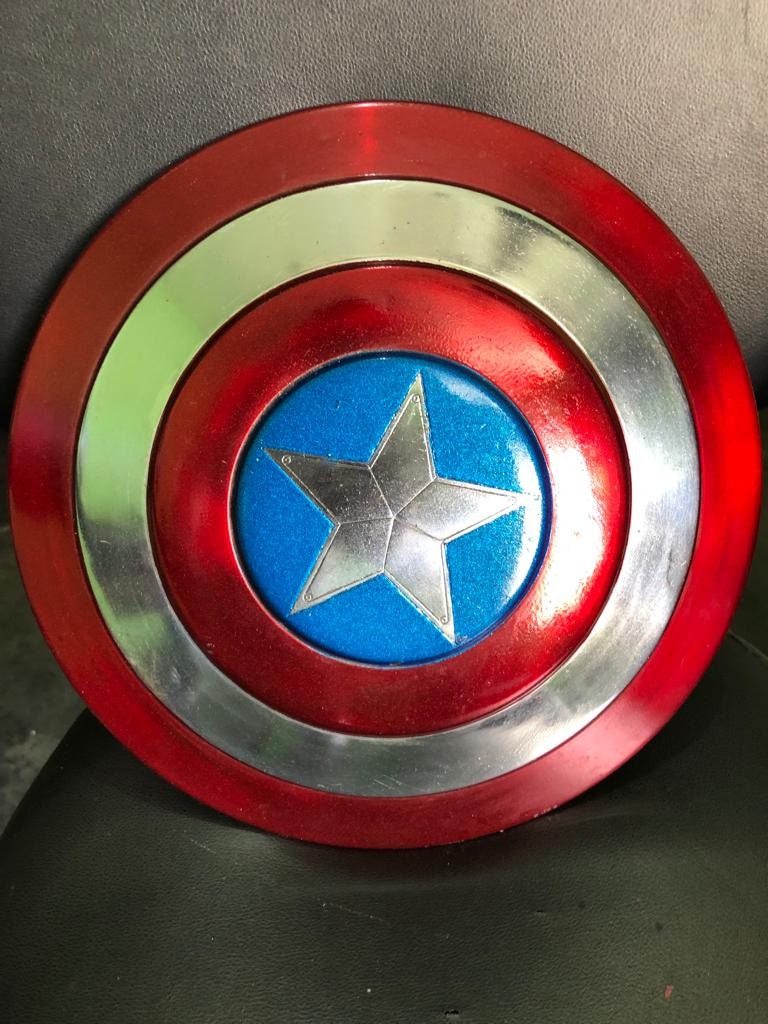 12インチ キャプテン・アメリカのシールド：メタル製アベンジャーズ