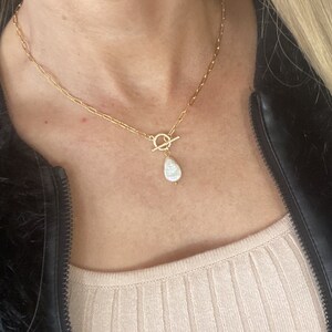 14K Gold Plated Paperclip Link Chain Lariat Necklace Natural Freshwater Cultured Teardrop Pearl Toggle Clasp Statement Jewellery Womens Gift