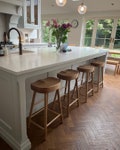 Shaker Style Quality Solid Wood Bum Bar Stool with Saddle Seat, Natural Wooden Stool, Kitchen Island Counter Height Stool