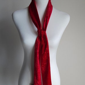 Stylish Bright Red Velvet Scarf Skinny slim neck scarves Long Thin Scarf Unisex Crushed Velvet Retro 1960's velvet scarves imagem 7