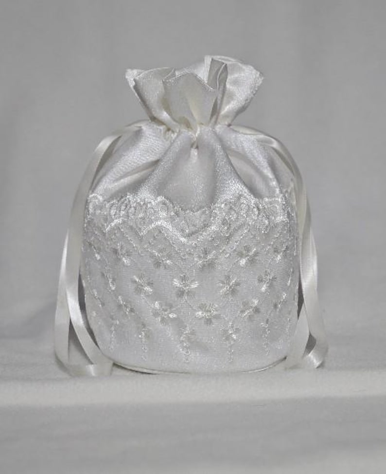 Classic Ivory Satin Bridal Bag with Embroidered Lace Brides Wedding Day Bag Bridesmaids Bags image 2
