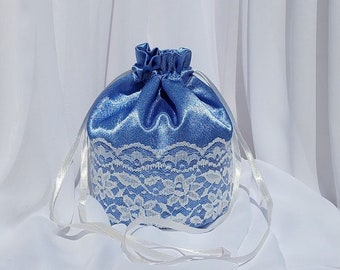 Bolso Dolly de satén azul lavanda con encaje marfil y cintas bolso de boda bolso de damas de honor