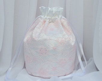 Witte satijnen Dolly Bag met roze kanten overlay bruidsmeisjes bruiloft portemonnee