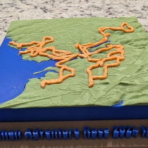 Souvenir personnalisé de course d'aventure topographique imprimé en 3D