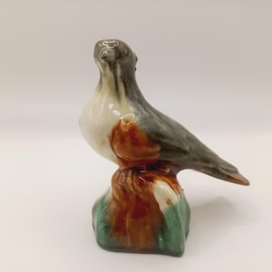 Statuetta di uccello in ceramica vintage, beccofrusone boho in maiolica sovietica, statua di uccello in ceramica di metà secolo, oggetto da collezione URSS, decorazione per la casa retrò