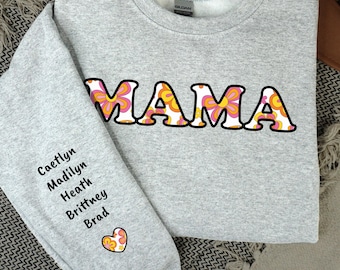 MAMA Heart Sweatshirt, Personalized Kids Names, Floral Design, Gift for Mom, Mother's Day Present, Family Apparel, Unique fashion
