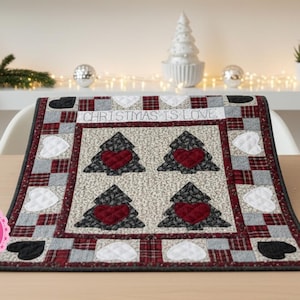 Christmas small quilt pattern Wall hanging quilt Sewing 28 x 30 inches Home decor DIY Vintage 90s INSTANT DOWNLOAD Pdf