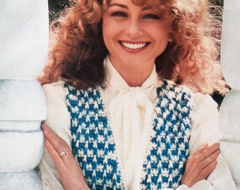 Womens 2 color vest crochet pattern Vest sweater crochet pattern 3 Sizes S-L Aran 10 ply yarn Vintage 70s Instant download PDF