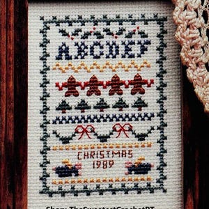 Christmas Sampler cross stitch pattern Small Wall hanging Christmas cross stitch Holiday Xstitch Vintage 80s INSTANT DOWNLOAD PDF