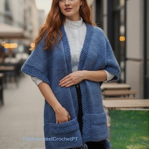 Womens pocket scarf shawl knitting pattern Wrap Cape Chunky knit pattern Vintage Instant Download Pdf
