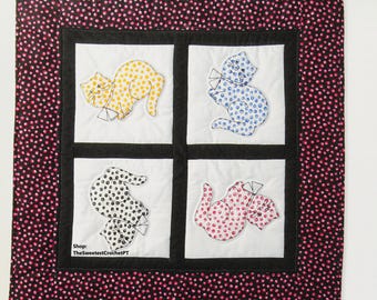 Calico cats quilt pattern Appliqué 32"x32" design Charming feline patchwork Easy craft pattern Instant PDF download Vintage pattern