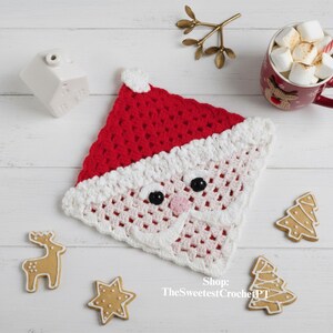 Santa hot mat crochet pattern Holiday table decor DIY Xmas handmade gift Vintage 90s Size: 11.5&quot; Worsted 10 ply yarn PDF Download