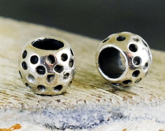 Versilberte Perlen 8 x 8 mm, Antik Silber Großes Loch gemustert Spacer Perlen, runde Metallperlen, 5 Stk