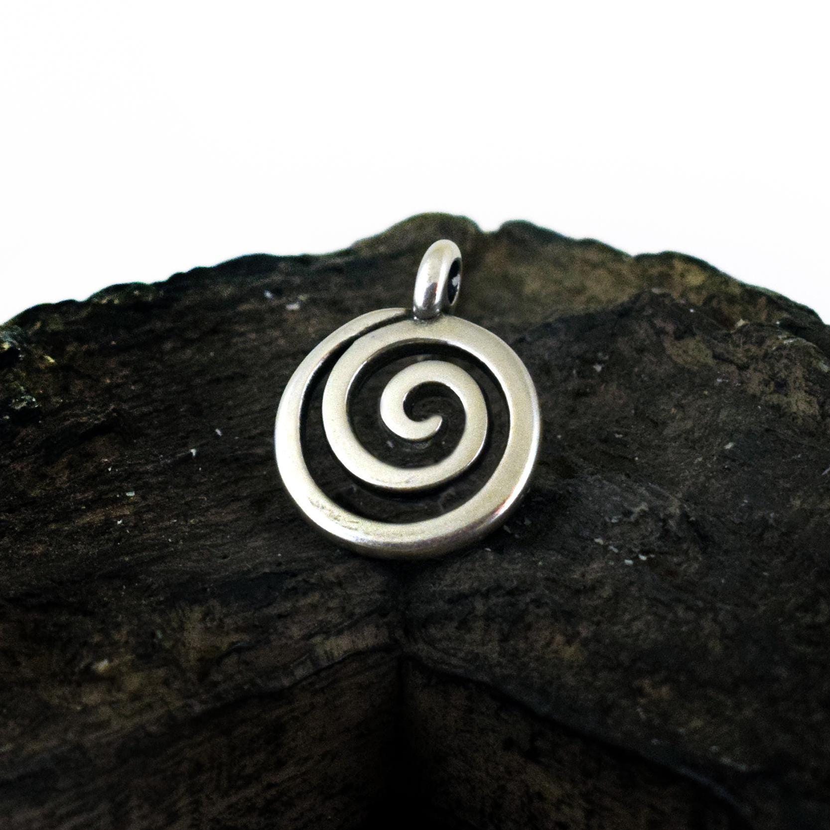 Antique Silver Plated Spiral Pendant Charm 22x18mm: Tribal Silver plated Swirl Design (2 Pieces)