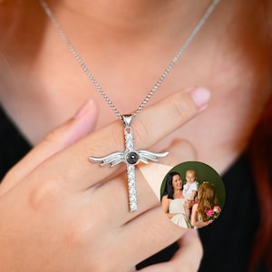 Personalized Cross Photo Projection Necklace,Memorial Picture Gift,Bible Verse Necklace,Christian Necklace,Mom Necklace,Christmas Gifts