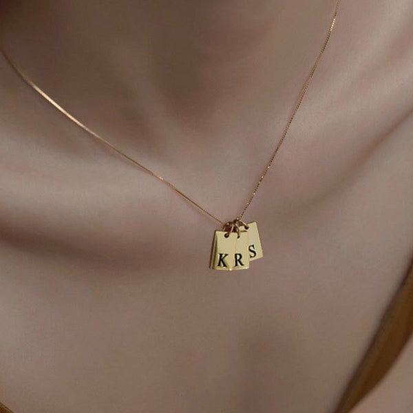 Aangepaste sierlijke eerste tag ketting, gouden brief ketting, kleine bar ketting, brief hanger ketting in vak ketting, cadeau voor haar, bruidsmeisje cadeau