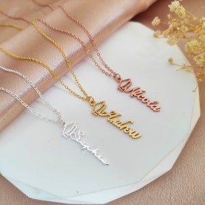 Collana di laurea personalizzata,Scuola superiore personalizzata,Regalo di laurea universitaria,Gioielli con ciondolo con nome per lei,Classe di laurea del 2024