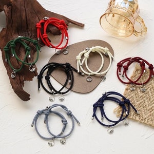 Partnerarmband Set (2x) mit Magnet, Personalisiert Muttertag Buchstabe, Freundschaftsarmbänder, Geschenk für Freund Freundin Weihnachten