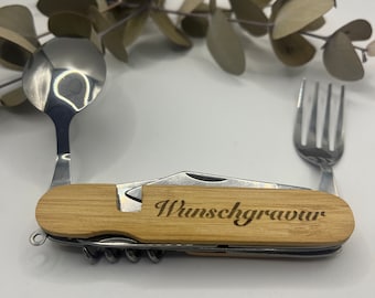 Personalisiertes Multitool mit Löffel , Gabel , Messer , Korkenzieher aus Holz und Edelstahl Wanderbesteck Geschenk Hochzeit