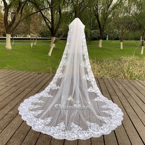 Romantic Wedding Lace Veil, Cathedral One Tier Lace Edge Veil, Elegant Bridal White/Ivory Lace Veil, Soft Tulle Veil