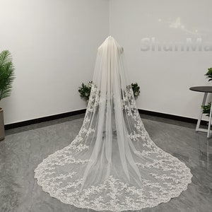 Gorgeous Cathedral White Ivory Lace Applique Veil Vintage One Layer Lace Applique Bridal Veil Wedding Lace Veil