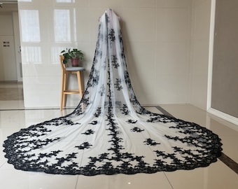 Elfenbein und schwarz, weiß und schwarz, champagner und schwarz, schwarz und schwarz Applikation Schleier, Vintage Kathedralen Braut Spitzenhochzeitskleid
