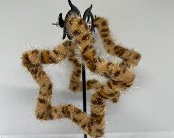 Y2K Fuzzy Leopard Print Star Hoop Earrings | McBling Jewelry | Gyaru Fashion | 2000s Accessories | Trashy Y2K | Funky Jewelry | Early 2000s