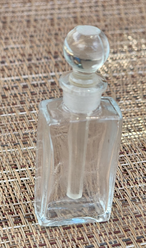 1950s American Vintage Diamond Cut Multi Faceted Tall Crystal Perfume Bottle