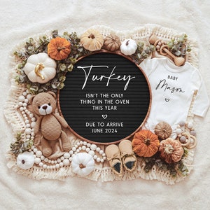 Thanksgiving Pregnancy Announcement Digital, Fall Baby Announcement for Social Media, Gender Neutral, Editable Template, Instant Download