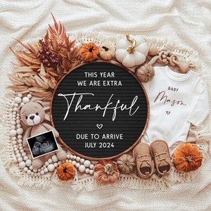Thanksgiving Pregnancy Announcement Digital, Fall Baby Announcement for Social Media, Extra Thankful, Editable Template, Instant Download