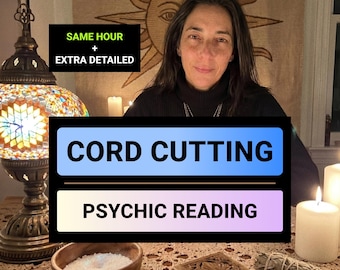 Pode incluir: Um anúncio de serviço de leitura psíquica com o texto SAME HOUR + EXTRA DETAILED e CORD CUTTING PSYCHIC READING. A imagem inclui uma pessoa, uma lâmpada de mosaico colorida, velas brancas, uma tigela de madeira com sal e uma caixa esculpida.