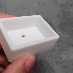 Dollhouse Belfast farmhouse sinks