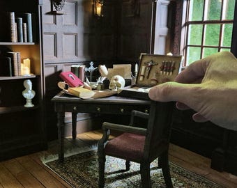 Miniature vampire hunter desk in 1/6 scale