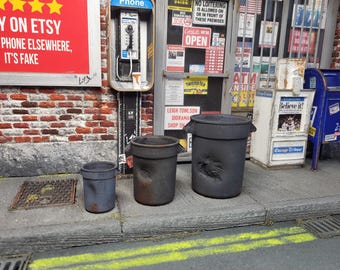 Garbage bin trash can for diorama