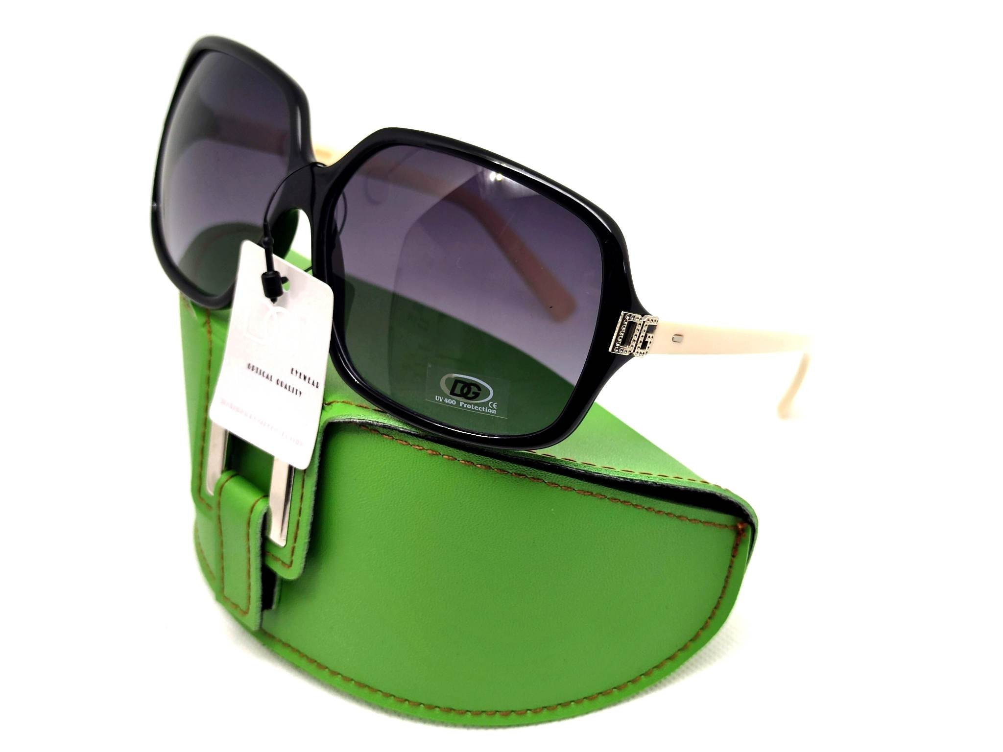 Green and Black Oversized Square Sunglasses with Geometric  display picture 3