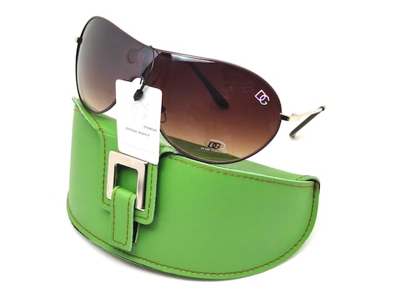 Brown Aviator Sunglasses: Designer Style With Green Case - Etsy display picture 3