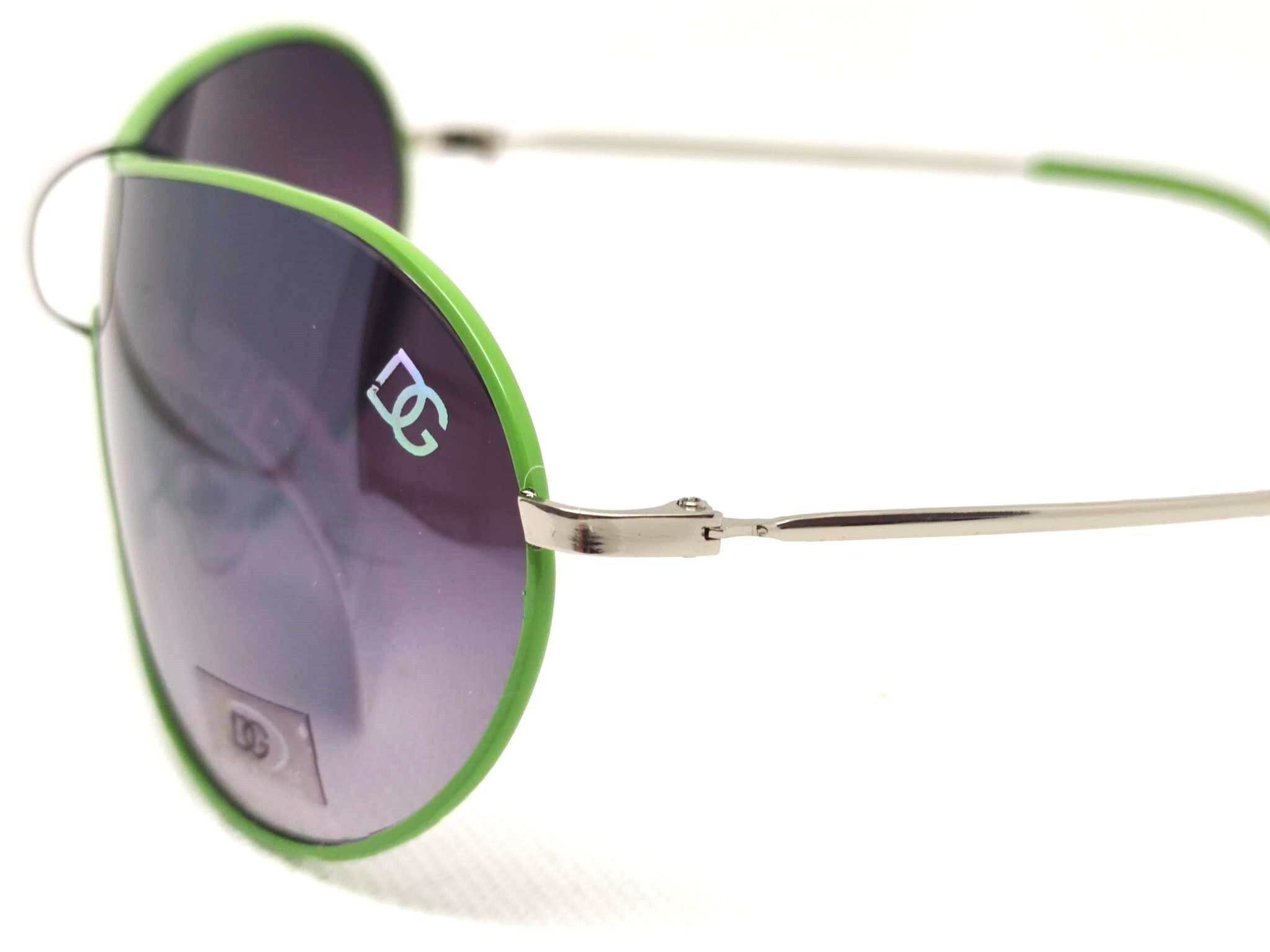 Stylish Green Sunglasses with Case Green Aviator Sunglasses With Pink Case: Designer Style  main image 2