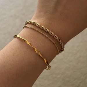 Gold Flow Cuff Bangle: Surgical Steel Twisted Bracelet (6.4cm)