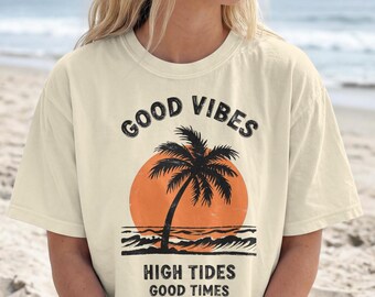Good Vibes Shirt, Retro Beach Shirt, Palm Tree Sunset Tee, Summer Vibes Graphic Tee, Tropical Vacation Shirt, Ocean Lover Gift