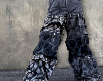 Baggy draped jeans with airbrushed design